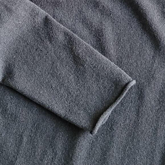 AQUA 100% Cashmere Drapey Cardigan Gray Size M Asymmetrical Bloomingdale's Cozy - Picture 7 of 10